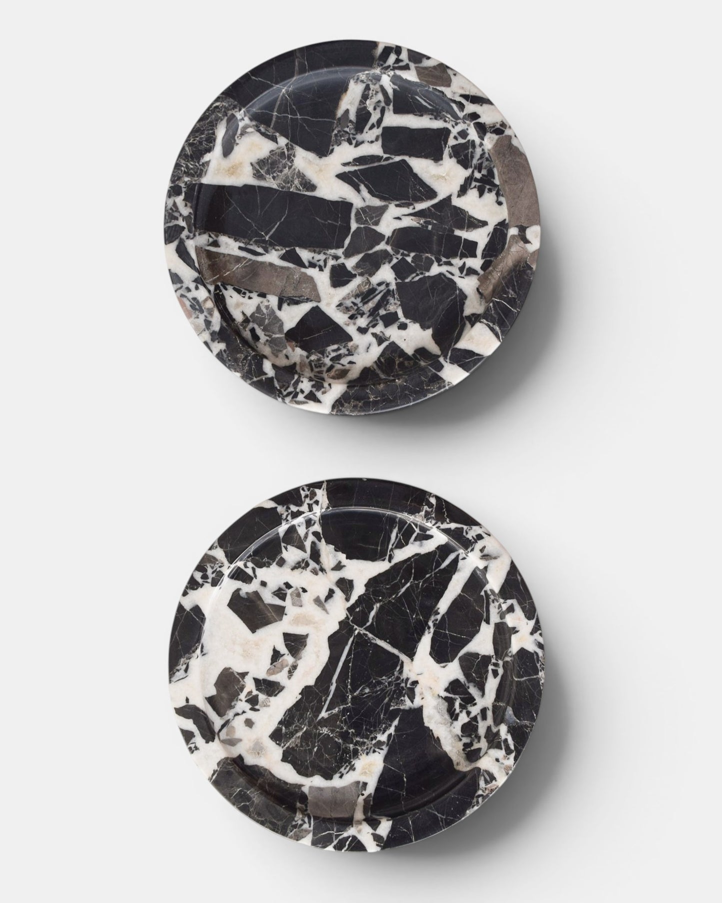 The Cassia Circle Tray - Black Bulgari Marble